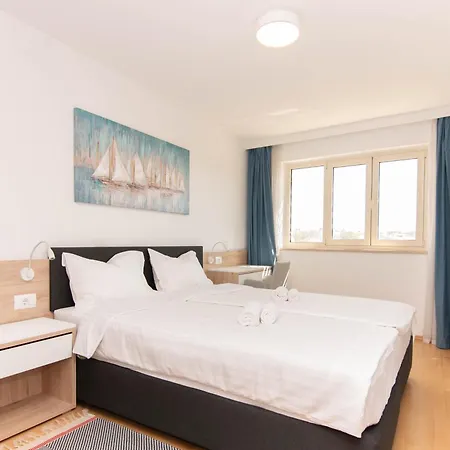 Pet Friendly Blue Ocean