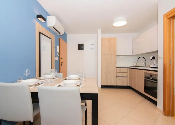 Pet Friendly Blue Ocean