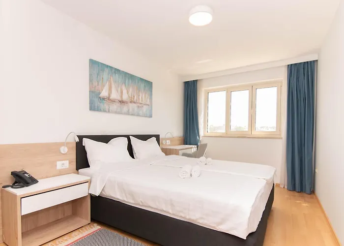 Pet Friendly Blue Ocean